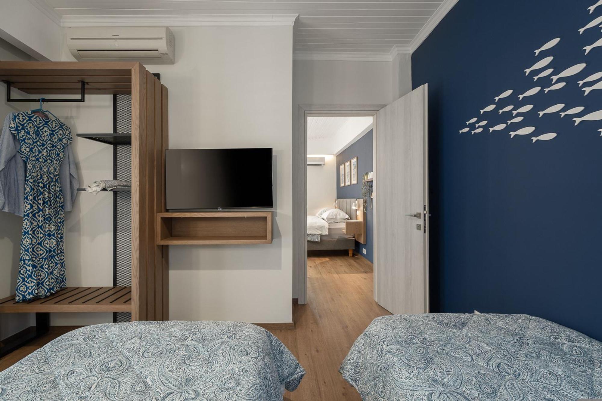 Captain'S Seafront Apartments Нидри Экстерьер фото